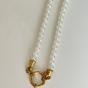 “Doriana Pearl Clip-on”