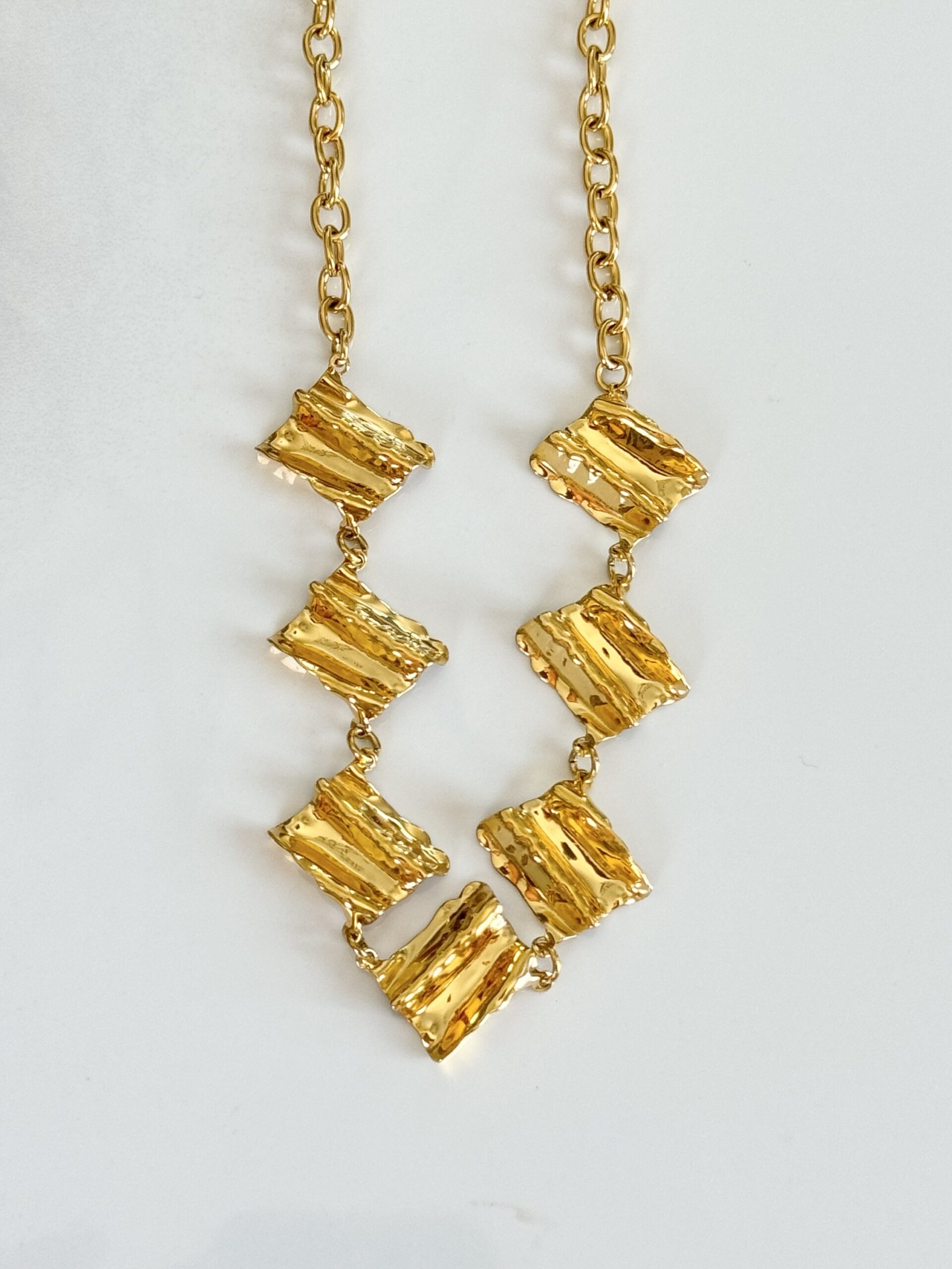 “Giza Choker”
