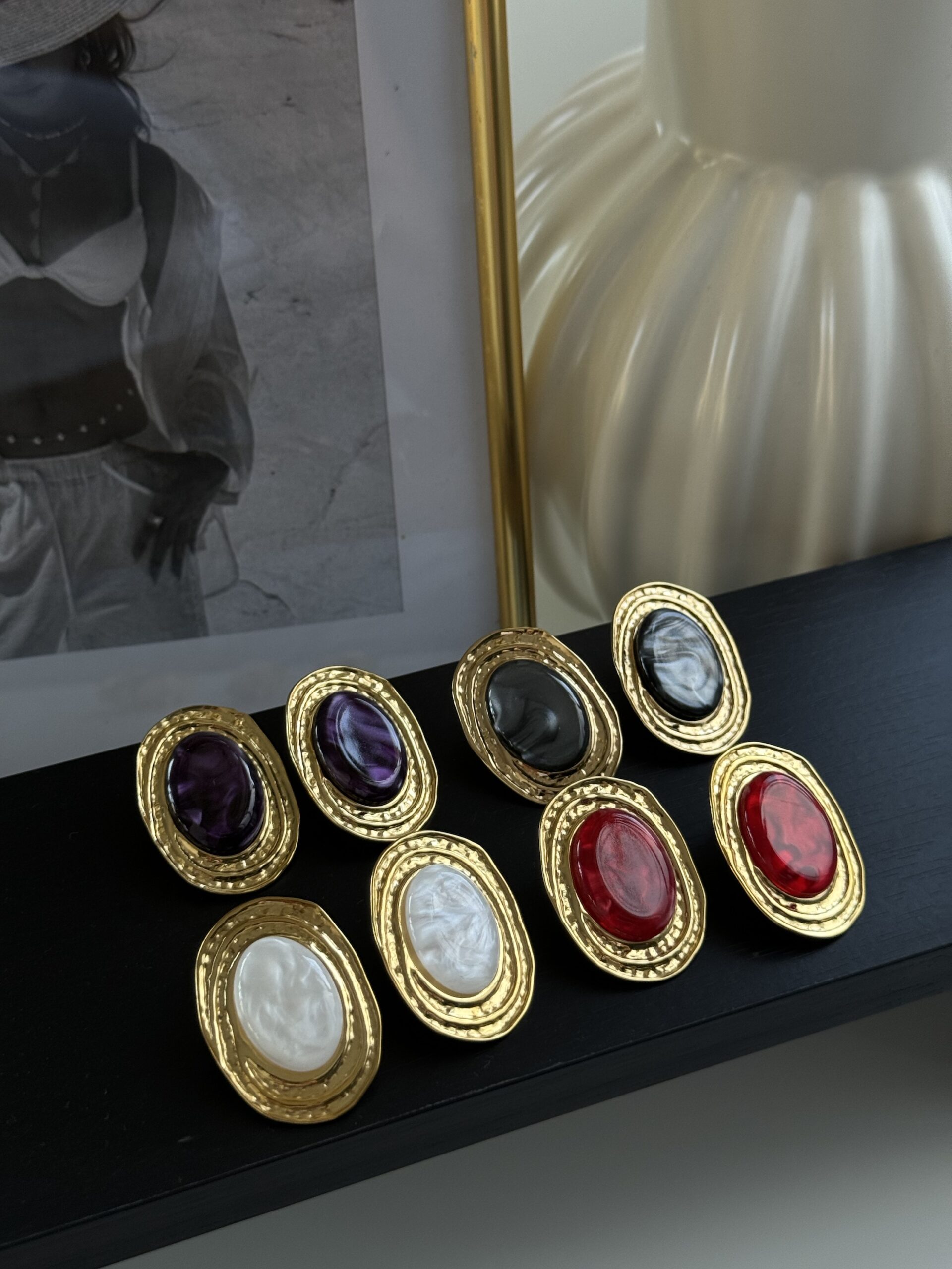 “Vintage Oval” - Image 7