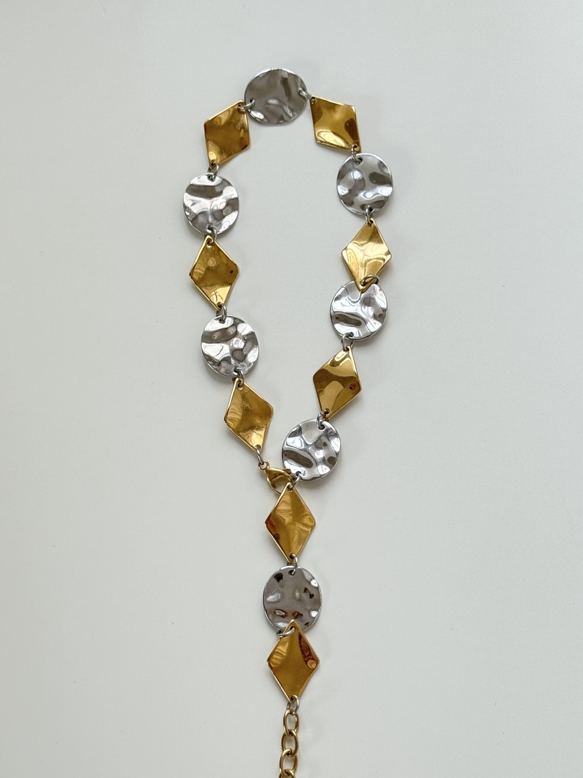 "Silvergold Choker”