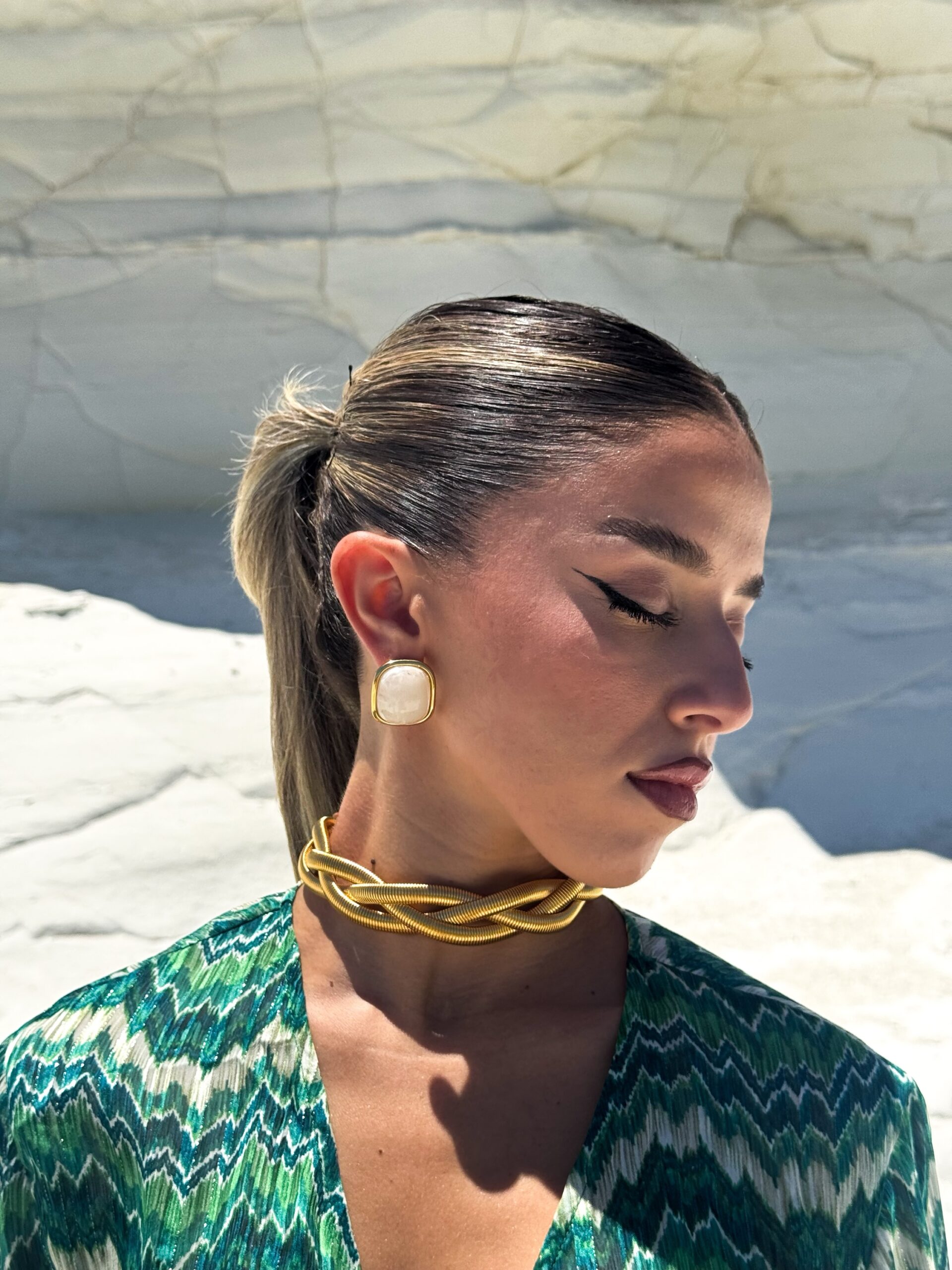 “Ira Choker”