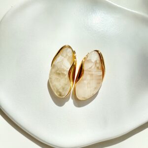 “Arabella White”